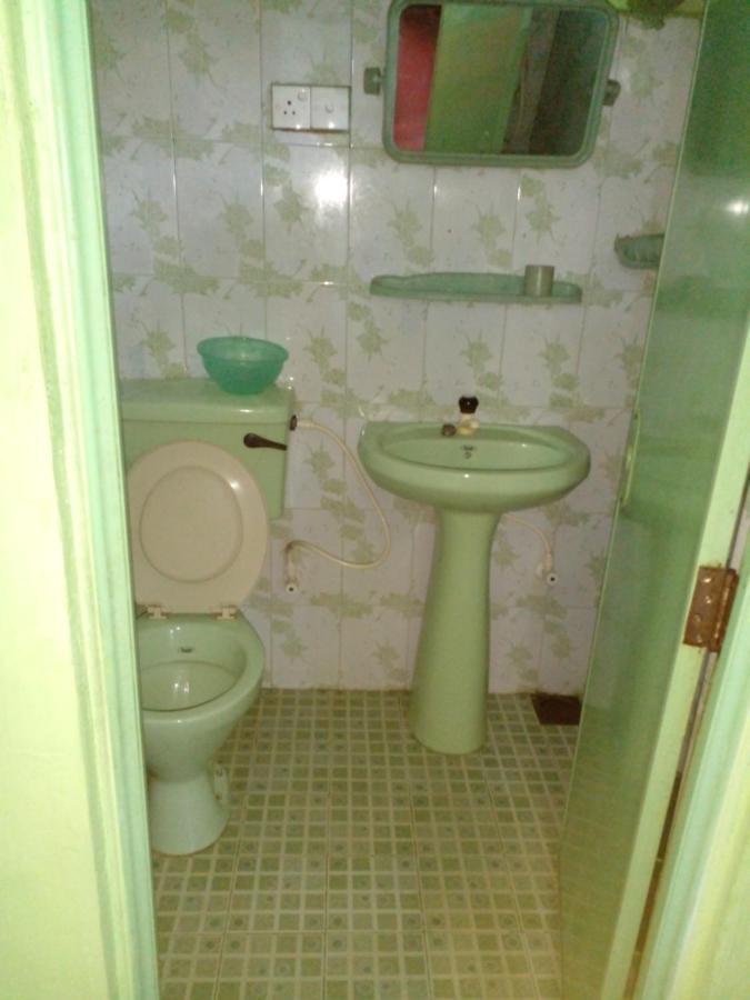 Pradeepa House Apartment Unawatuna Bagian luar foto