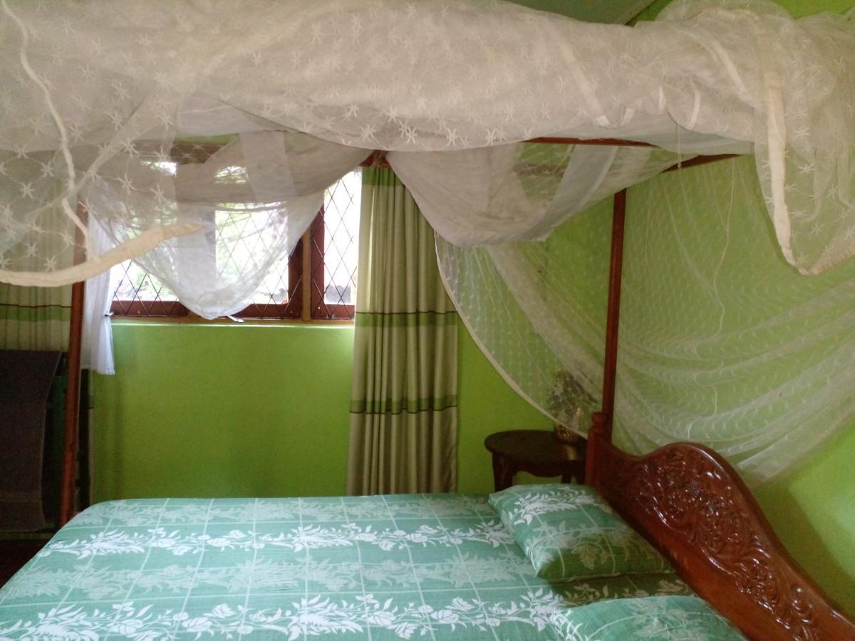 Pradeepa House Apartment Unawatuna Bagian luar foto