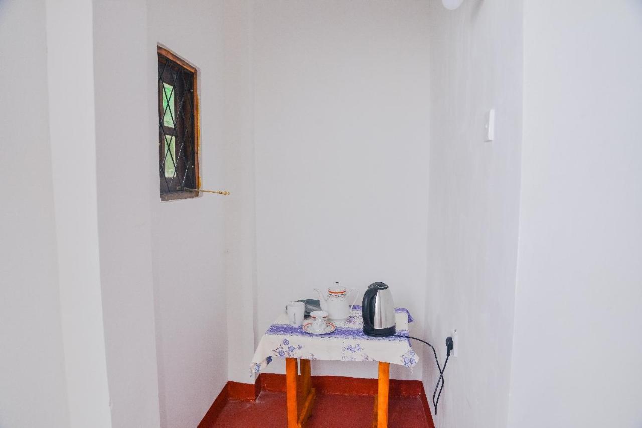 Pradeepa House Apartment Unawatuna Bagian luar foto